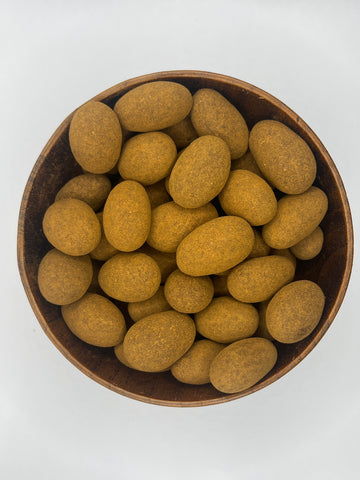 Cinnamon almonds in milk chocolate