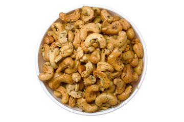 Cashewkerne gesalzen und geröstet mit Kräutern