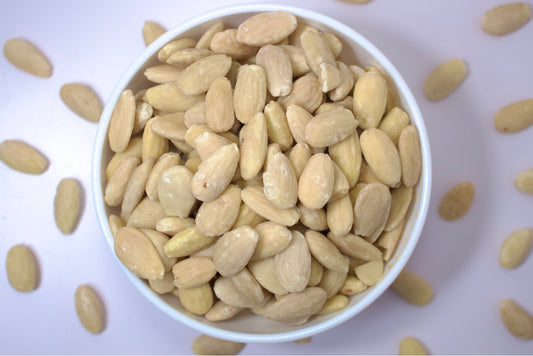 Blanchierte Mandelkerne