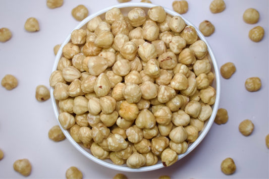 blanchierte Haselnusskerne