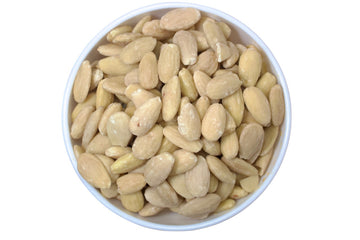 Blanchierte Mandelkerne