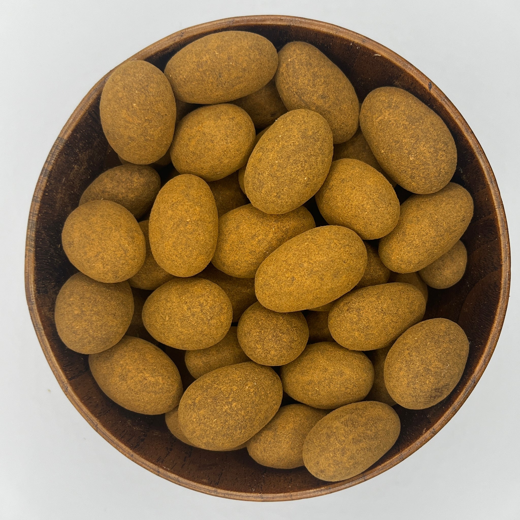 Cinnamon almonds in milk chocolate