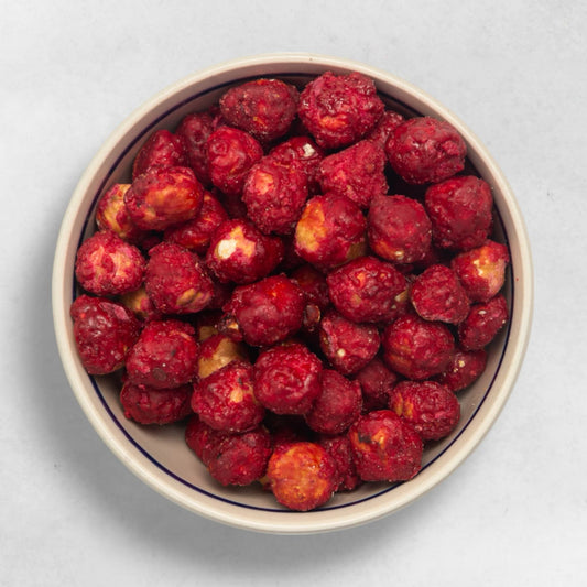 Gebrannte Haselnüsse mit Erdbeeren süß karamellisiert fruchtige Nüsse geröstet Bio Qualität aus Wien