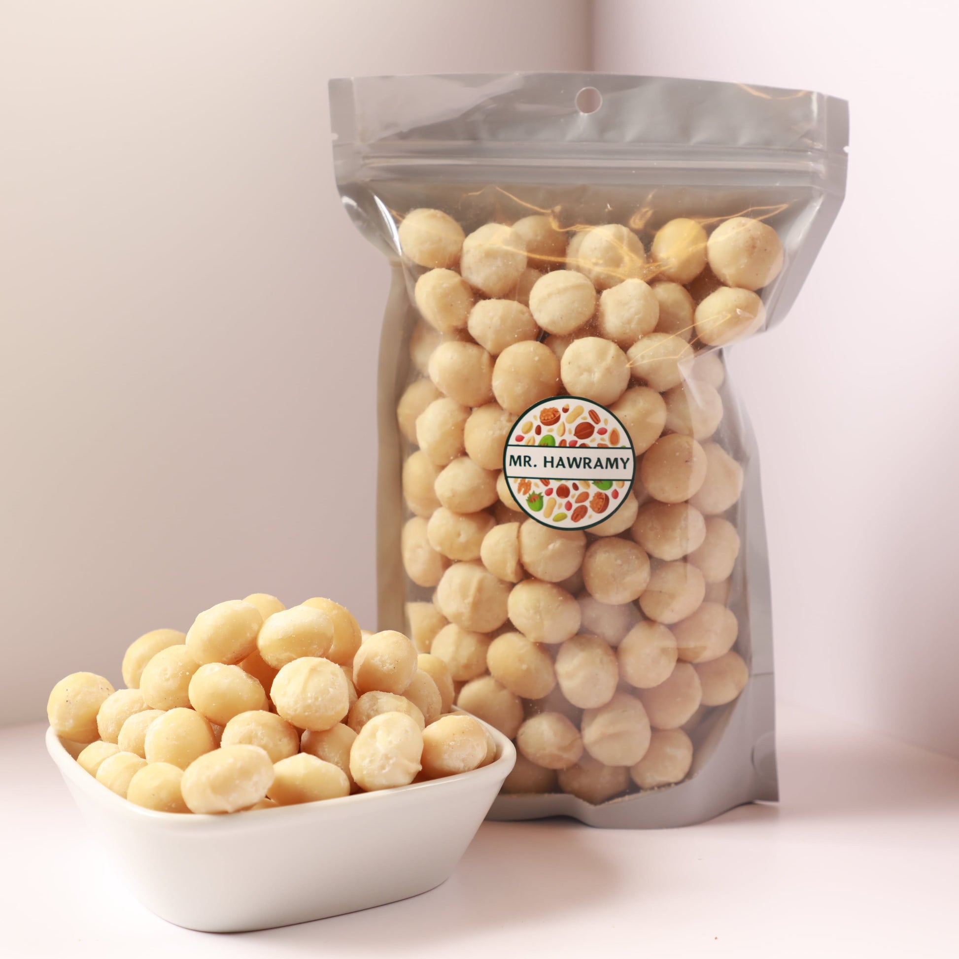 Macadamianüsse naturbelassen – cremig-edler Nussgenuss aus Wien vom Naschmarkt, reich an ungesättigten Fettsäuren und voller Geschmack