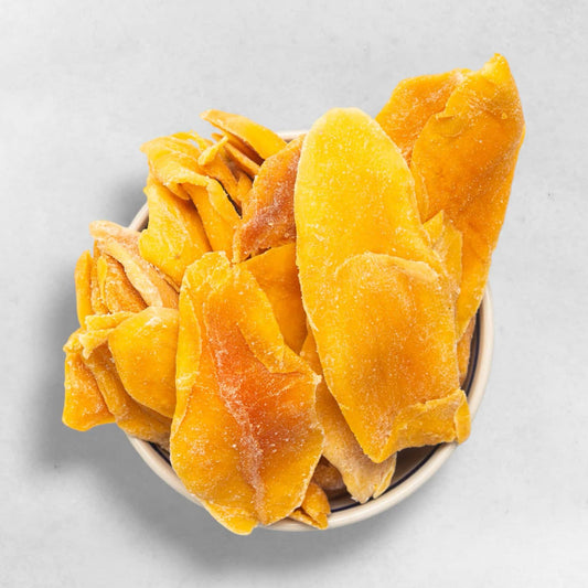 Getrocknete Mangoscheiben Bio Qualität naturbelassen ohne Zucker exotischer Snack fruchtig süß gelb reich an Vitaminen gesund